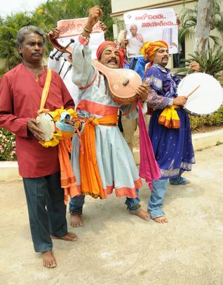 Folk artist engaged by Election Commission to take up the SVEEP campaign giving a performance in Vijayawada on Wednesday./ Photo: Ch.Vijaya Bhaskar / The Hindu