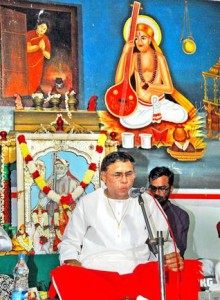 Whistle artiste K. Sivaprasad performing at Thyagaraja Mandiram in Ongole. —Photo: Kommuri Srinivas 